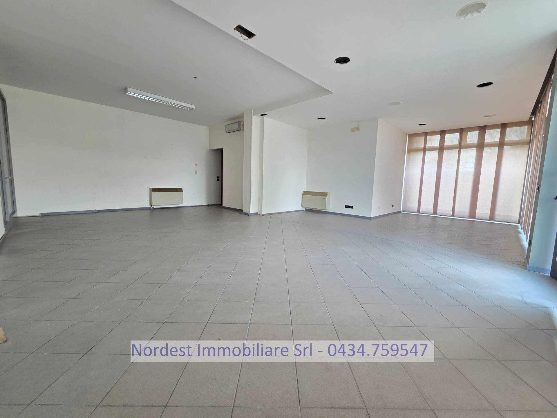 Foto 1 - Negozio Vazzola - foto 1