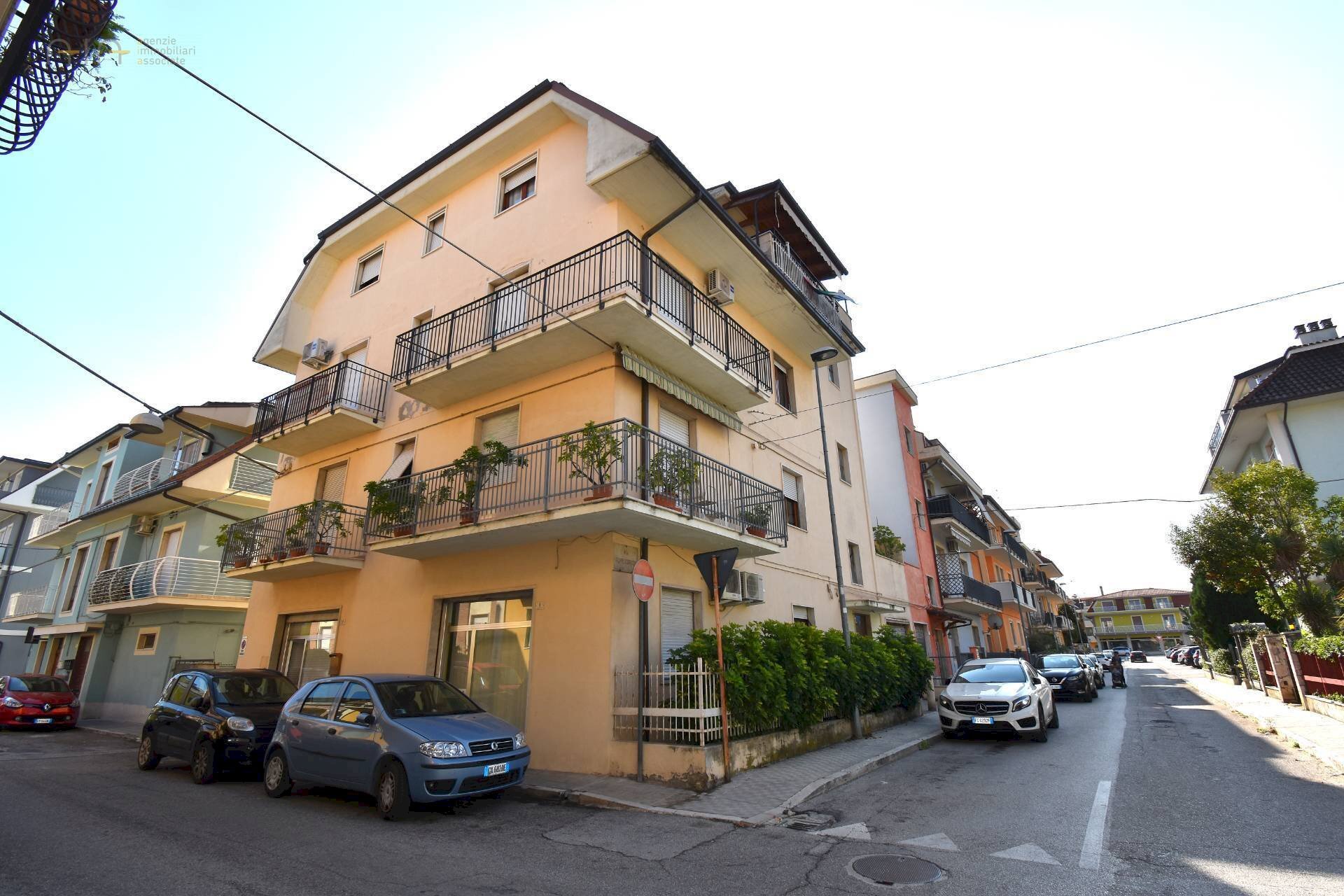 Foto 1 - Ufficio Via Luigi Rizzo
 
8, San Benedetto del Tronto - foto 1