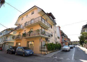 Foto 1 - Ufficio Via Luigi Rizzo
 
8, San Benedetto del Tronto - foto 1