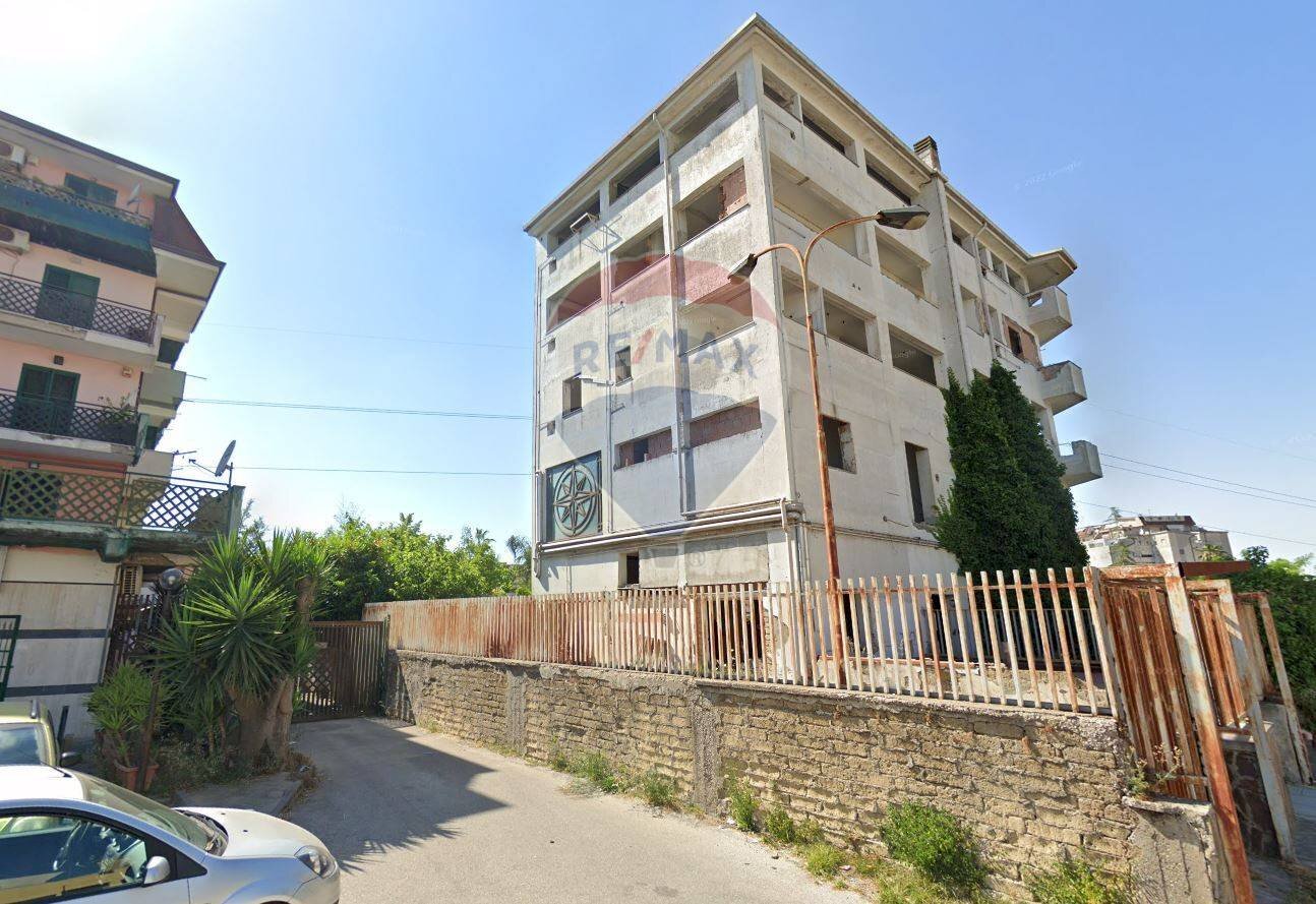 Edificio all\'aperto - Stabile - Palazzo Via Circumvallazione Esterna, Melito di Napoli - foto 2