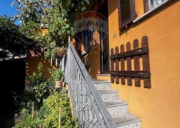 Scale - Casa indipendente Montegrino Valtravaglia - foto 2