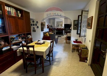 Sala da pranzo - Casa indipendente Montegrino Valtravaglia - foto 8