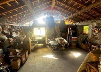 Dispensa di stoccaggio - Casa indipendente Montegrino Valtravaglia - foto 26