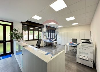 Reception - Capannone via Carnia
234, Varese - foto 3