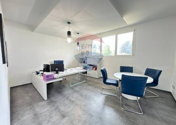 Ufficio - Capannone via Carnia
234, Varese - foto 13