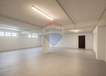 Locale deposito - Capannone via Carnia
234, Varese - foto 21