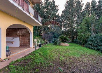 Giardino - Appartamento VIA CANGIALOSI
 
125, Carini - foto 34