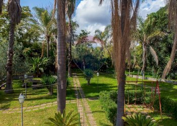 Giardino - Villa Via Duca degli Abruzzi
 
46/A, San Giovanni la Punta - foto 1