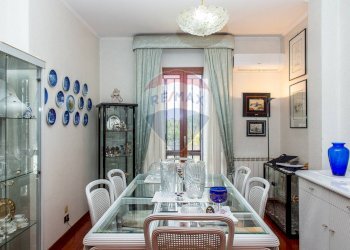Sala da pranzo - Villa Via Duca degli Abruzzi
 
46/A, San Giovanni la Punta - foto 13