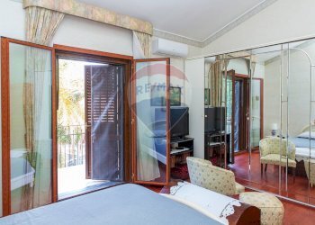 Camera / camera da letto - Villa Via Duca degli Abruzzi
 
46/A, San Giovanni la Punta - foto 24