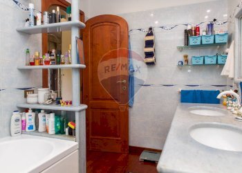 Bagno - Villa Via Duca degli Abruzzi
 
46/A, San Giovanni la Punta - foto 25