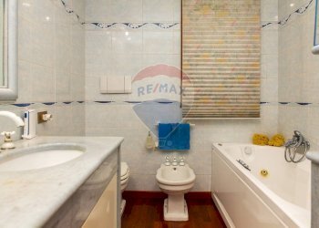 Bagno - Villa Via Duca degli Abruzzi
 
46/A, San Giovanni la Punta - foto 26