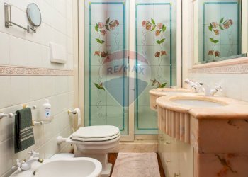 Bagno - Villa Via Duca degli Abruzzi
 
46/A, San Giovanni la Punta - foto 32