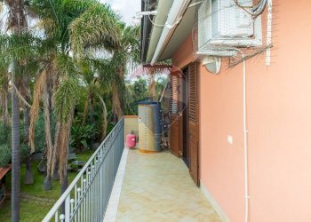 Balcone - Villa Via Duca degli Abruzzi
 
46/A, San Giovanni la Punta - foto 34