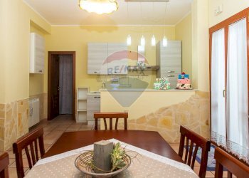 Sala da pranzo - Villa Via Duca degli Abruzzi
 
46/A, San Giovanni la Punta - foto 45