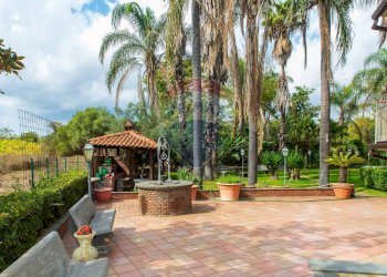 Terrazza - Villa Via Duca degli Abruzzi
 
46/A, San Giovanni la Punta - foto 52