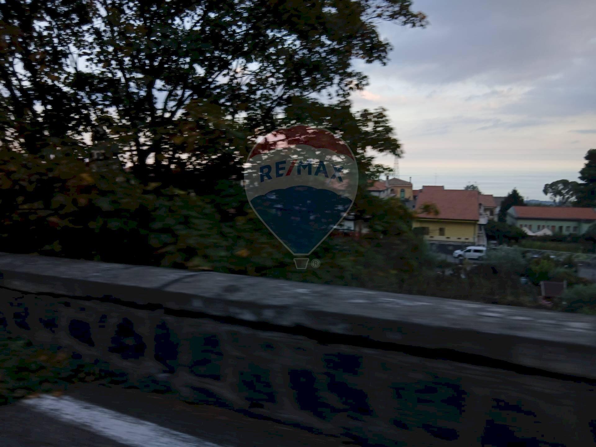 Edificio all\'aperto - Terreno agricolo Via Albero San Filippo
 
snc, Piedimonte Etneo - foto 3