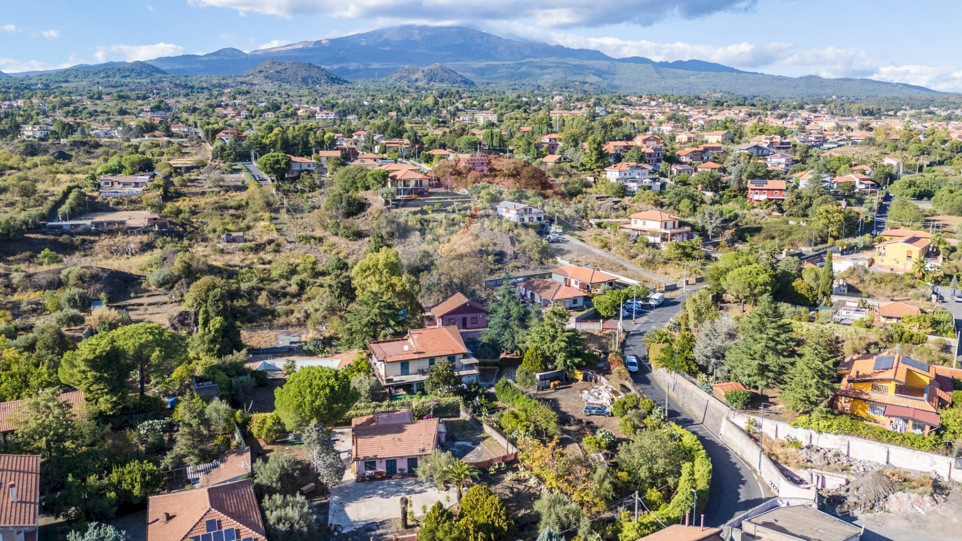 Vista delle montagne - Villa via delle ginestre
 
30/A, Pedara - photo 1