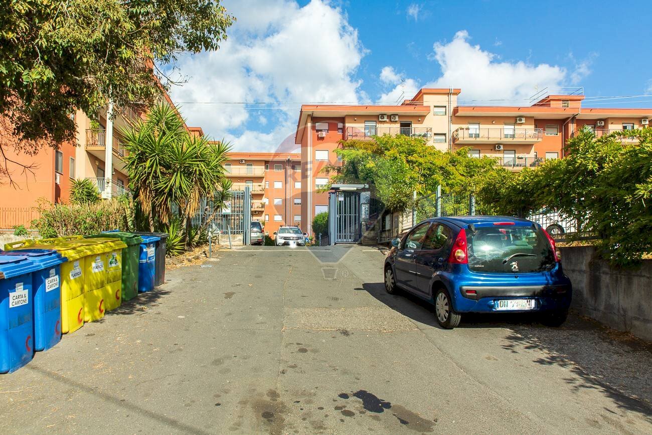 Edificio all\'aperto - Apartment via benedetto croce
 
14, Catania - photo 1