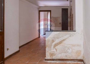 Hall / corridoio - Appartamento Via Fabio Filzi
 
47, Paterno - foto 12