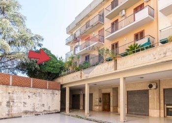 Edificio all\'aperto - Appartamento Via Etnea
 
192, Carlentini - foto 2