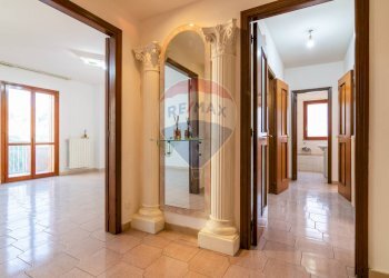 Hall / corridoio - Appartamento Via Etnea
 
192, Carlentini - foto 9