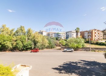 Edificio all\'aperto - Appartamento Via Etnea
 
192, Carlentini - foto 31