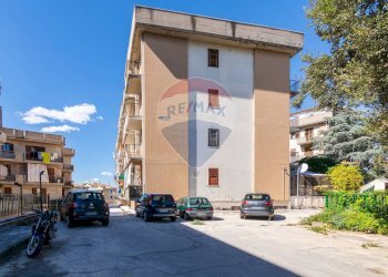 Edificio all\'aperto - Appartamento Via Etnea
 
192, Carlentini - foto 46