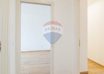 Hall / corridoio - Trilocale Via Sottotenente Vincenzo Barbagallo
 
56 bis, Acireale - foto 13