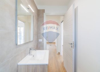 Bagno - Trilocale Via Sottotenente Vincenzo Barbagallo
 
56 bis, Acireale - foto 18