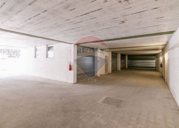 Parcheggio - Trilocale Via Sottotenente Vincenzo Barbagallo
 
56 bis, Acireale - foto 27