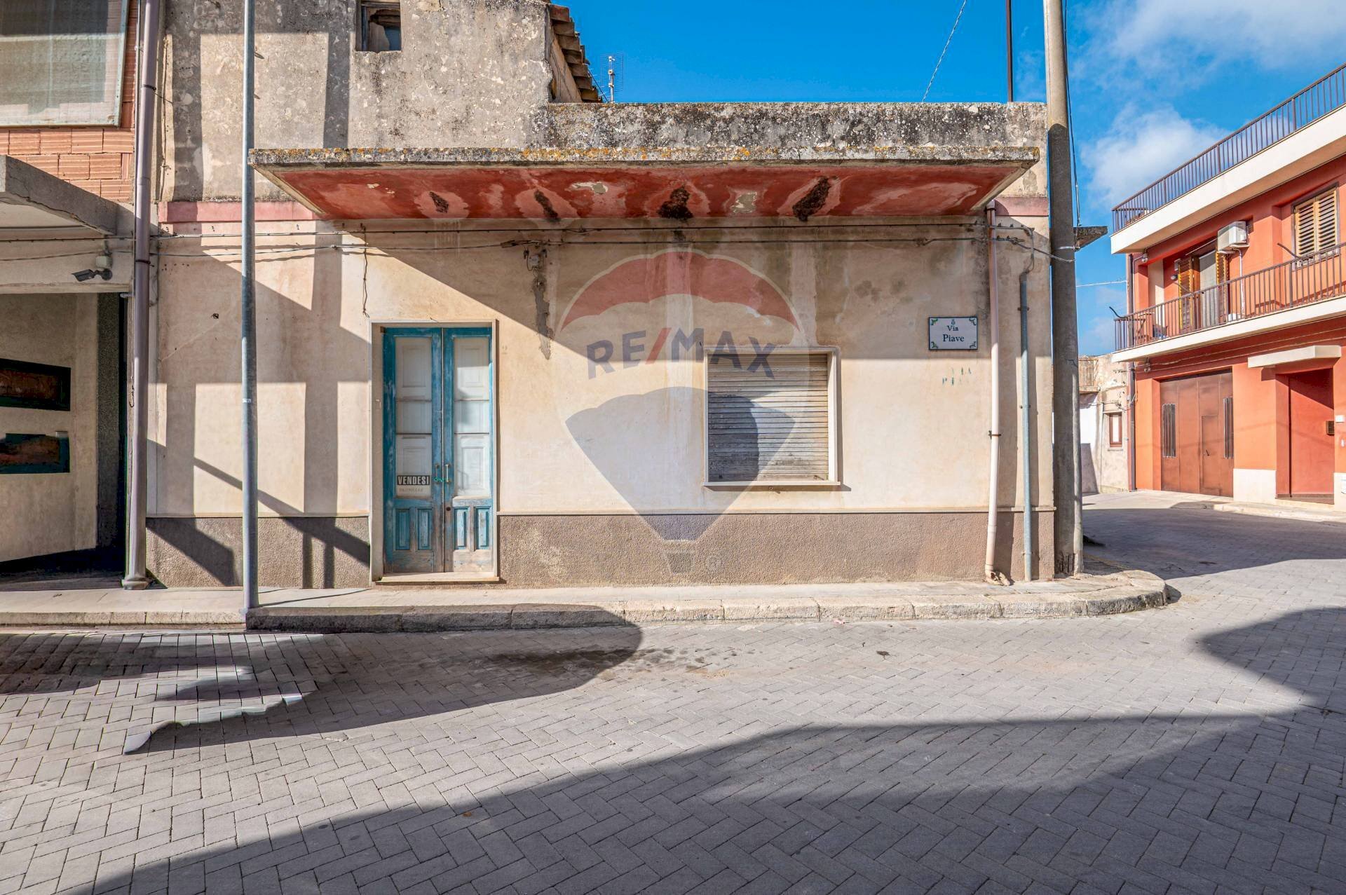 Edificio all\'aperto - Independent house Via Vittorio Veneto
 
27, Mazzarrone - photo 2