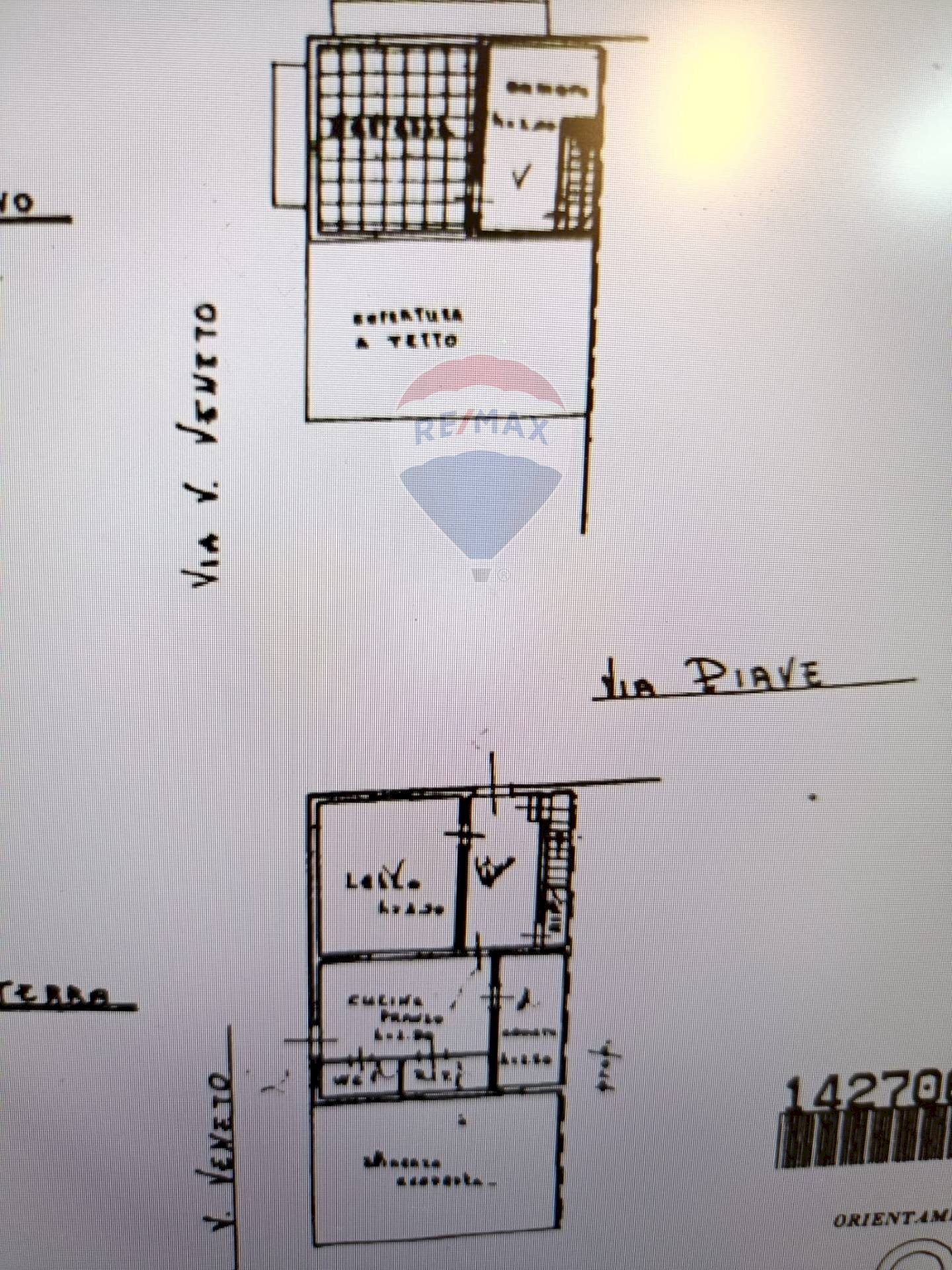 Pianta 2D - Independent house Via Vittorio Veneto
 
27, Mazzarrone - floor plans 1