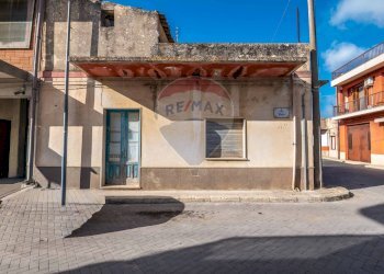 Casa all\'aperto - Casa indipendente Via Vittorio Veneto
 
27, Mazzarrone - foto 1