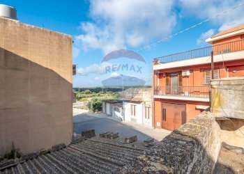 Edificio all\'aperto - Casa indipendente Via Vittorio Veneto
 
27, Mazzarrone - foto 3