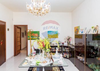 Sala da pranzo - Appartamento Via Aquila
 
25, San Giovanni la Punta - foto 16