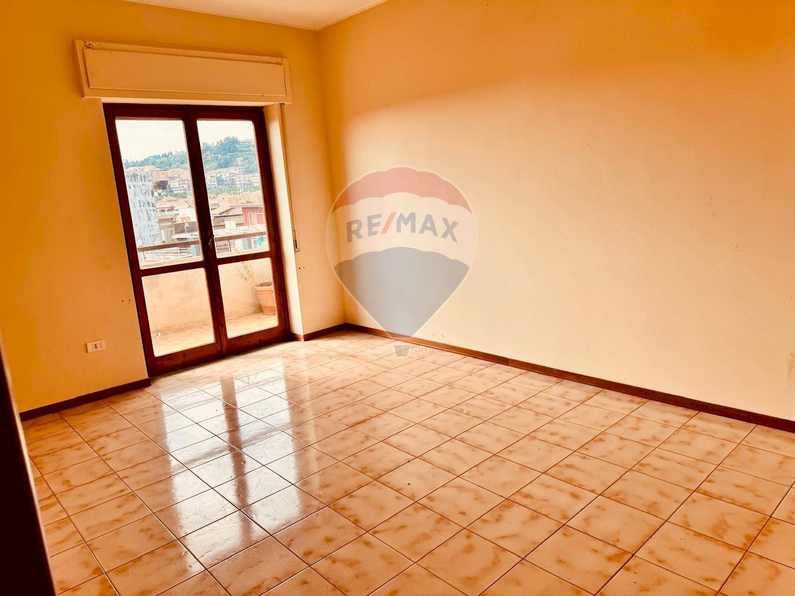 Stanza vuota - Appartamento Via IV Novembre
 
33, Aci Catena - foto 2