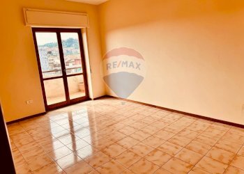 Stanza vuota - Appartamento Via IV Novembre
 
33, Aci Catena - foto 2