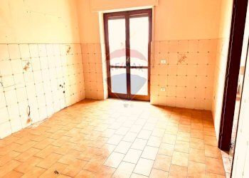 Stanza vuota - Appartamento Via IV Novembre
 
33, Aci Catena - foto 7