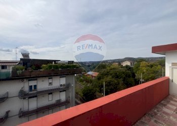 Balcone - Quadrilocale Via Santa Maria la Stella
 
60, Aci Sant'Antonio - foto 3