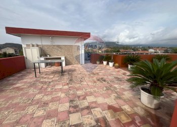 Terrazza - Quadrilocale Via Santa Maria la Stella
 
60, Aci Sant'Antonio - foto 4