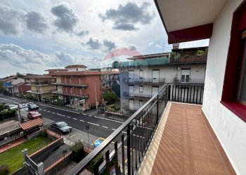 Balcone - Quadrilocale Via Santa Maria la Stella
 
60, Aci Sant'Antonio - foto 24