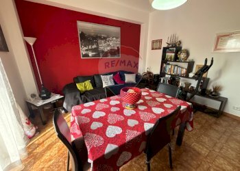 Sala da pranzo - Quadrilocale Via Santa Maria la Stella
 
60, Aci Sant'Antonio - foto 30