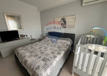 Camera / camera da letto - Quadrilocale Via Santa Maria la Stella
 
60, Aci Sant'Antonio - foto 38