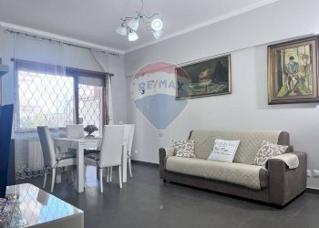 Sala da pranzo - Trilocale via  Sebastopoli
 
15, Pomezia - foto 2