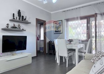 Sala da pranzo - Trilocale via  Sebastopoli
 
15, Pomezia - foto 3