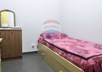 Camera / camera da letto - Trilocale via  Sebastopoli
 
15, Pomezia - foto 16