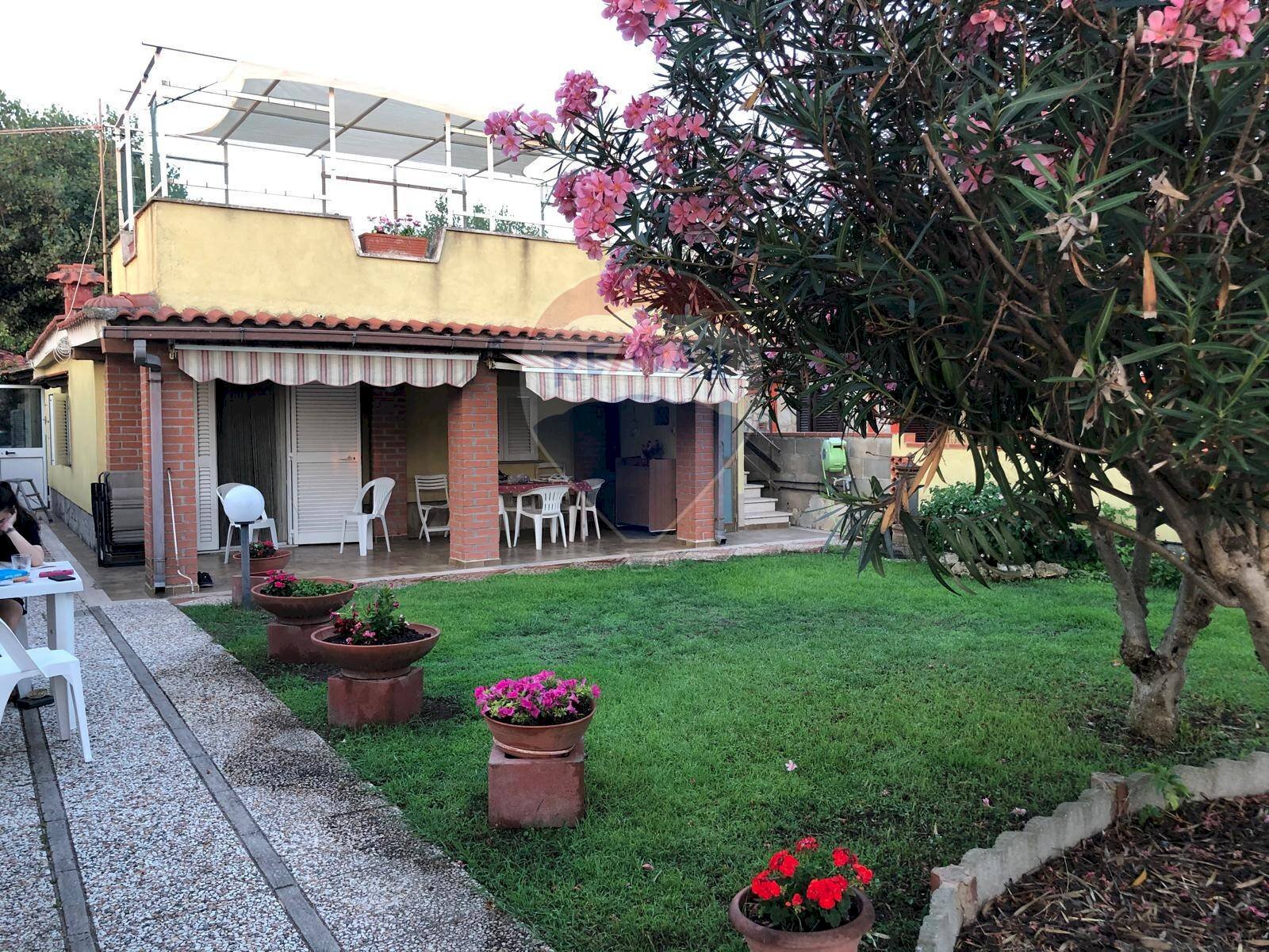 Casa all\'aperto - Villa Via Calabria
73, Ardea - photo 2