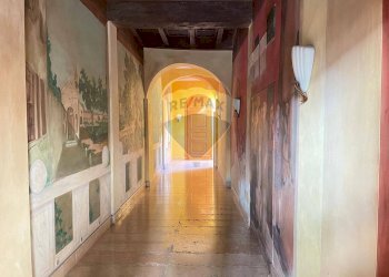 Hall / corridoio - Two-room apartment Via Cavallotti
 
21, Viadana - photo 3