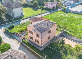 Casa all\'aperto - Independent house Strada Pelosa
 
179, Fiorenzuola d'Arda - photo 3